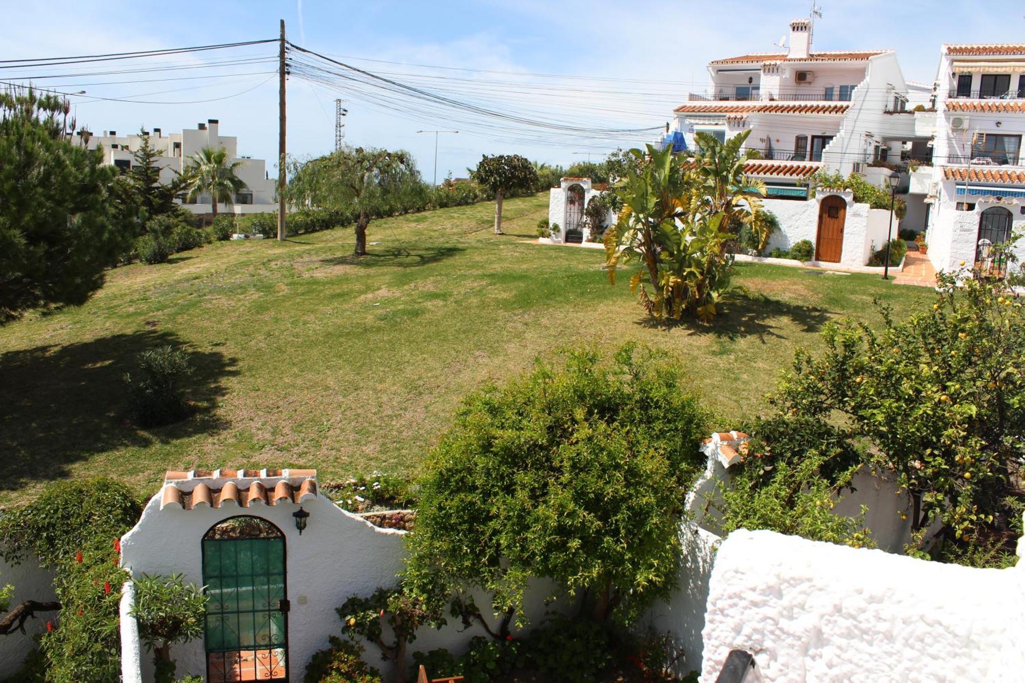 En Capistrano, * Nerja